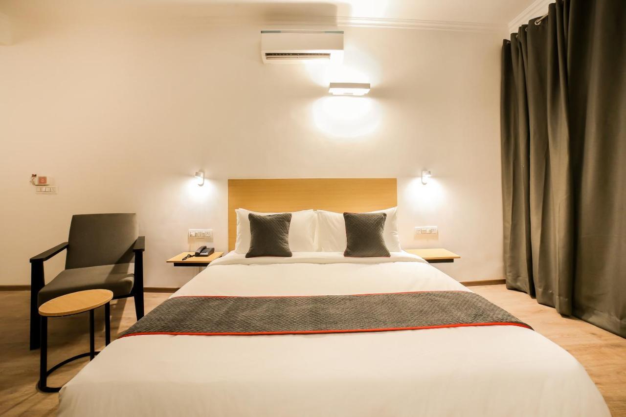 Townhouse 330 Dlf Phase-2 Near Leisure Valley Park 구르가온 외부 사진