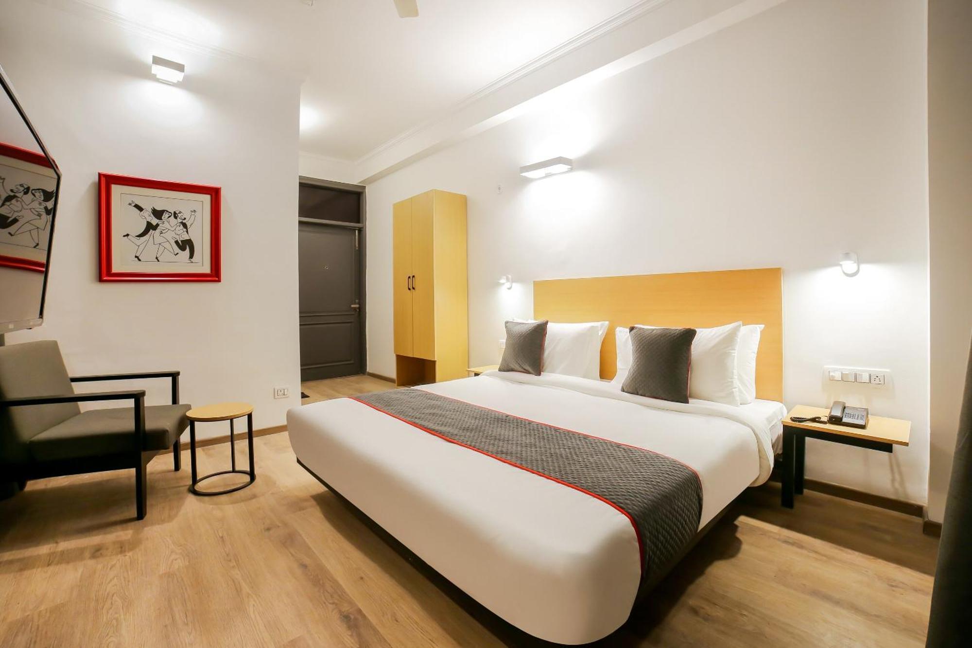 Townhouse 330 Dlf Phase-2 Near Leisure Valley Park 구르가온 외부 사진