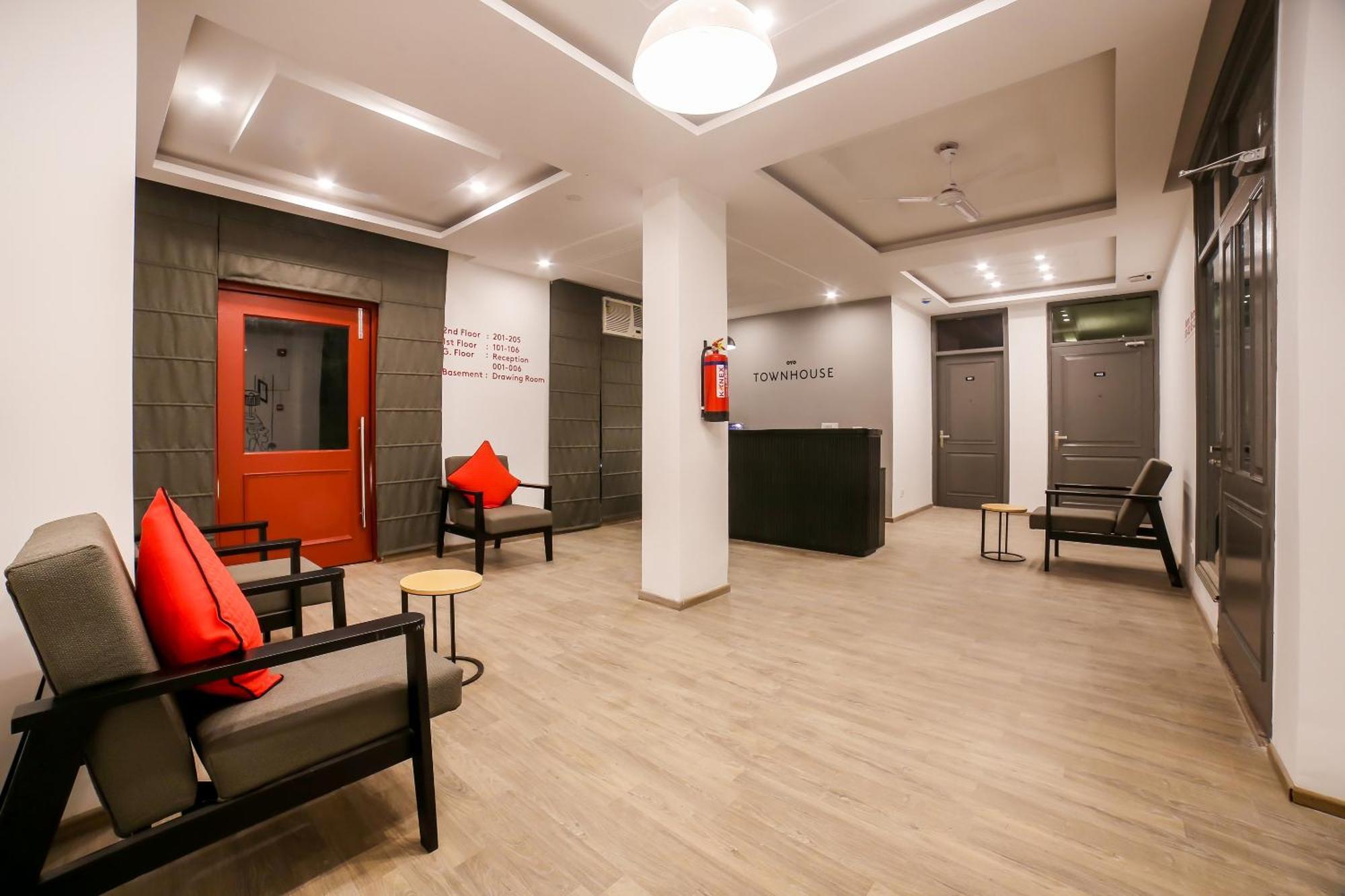 Townhouse 330 Dlf Phase-2 Near Leisure Valley Park 구르가온 외부 사진