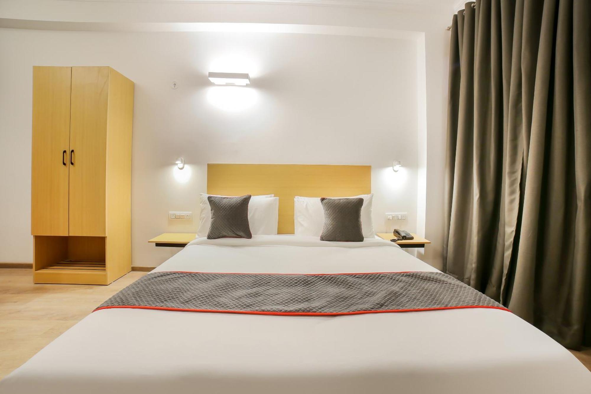 Townhouse 330 Dlf Phase-2 Near Leisure Valley Park 구르가온 외부 사진