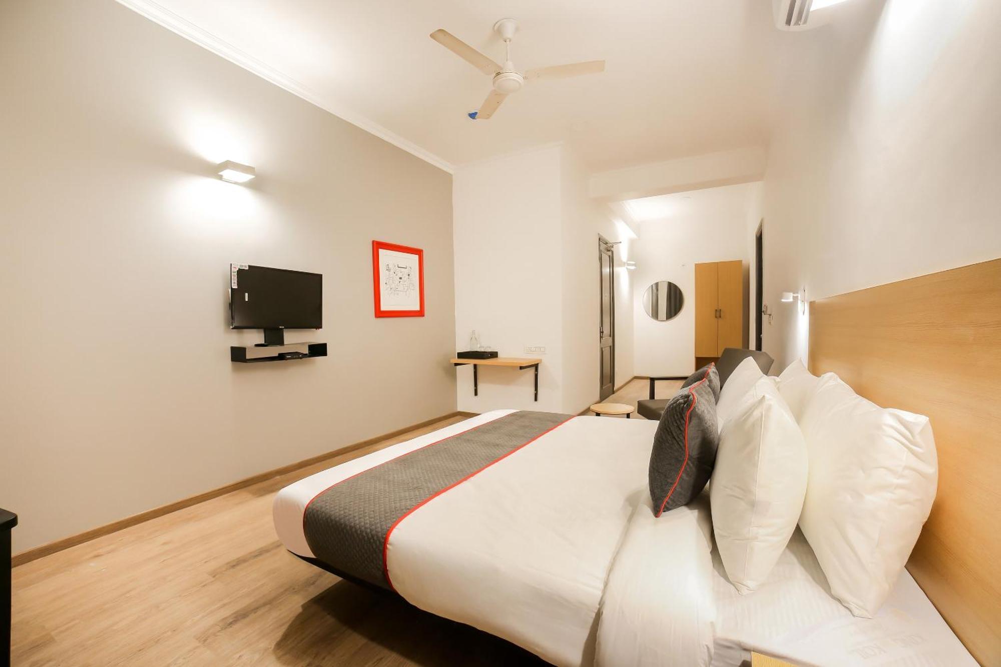 Townhouse 330 Dlf Phase-2 Near Leisure Valley Park 구르가온 외부 사진