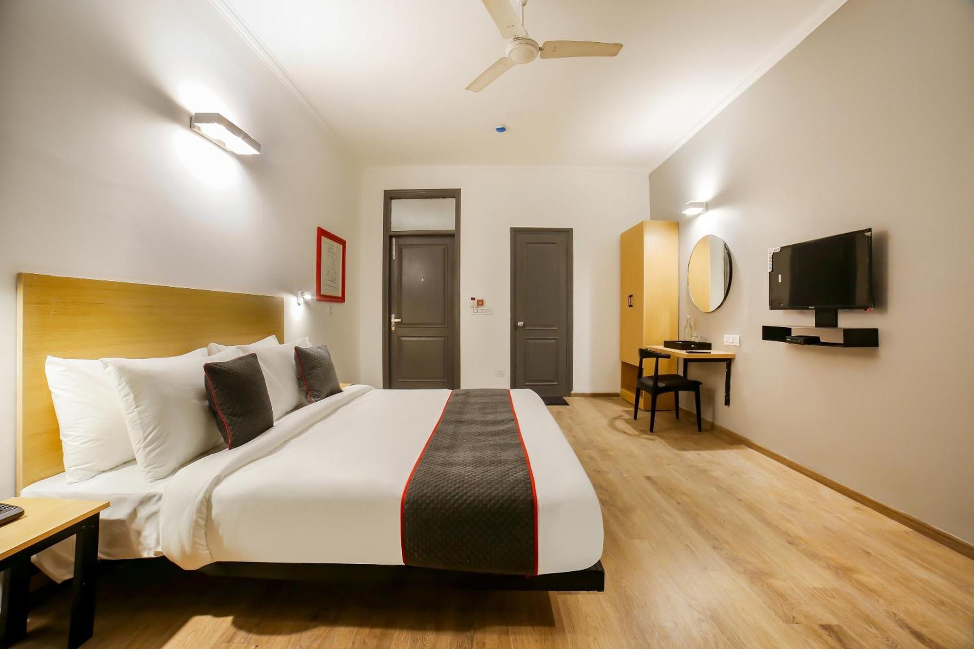 Townhouse 330 Dlf Phase-2 Near Leisure Valley Park 구르가온 외부 사진