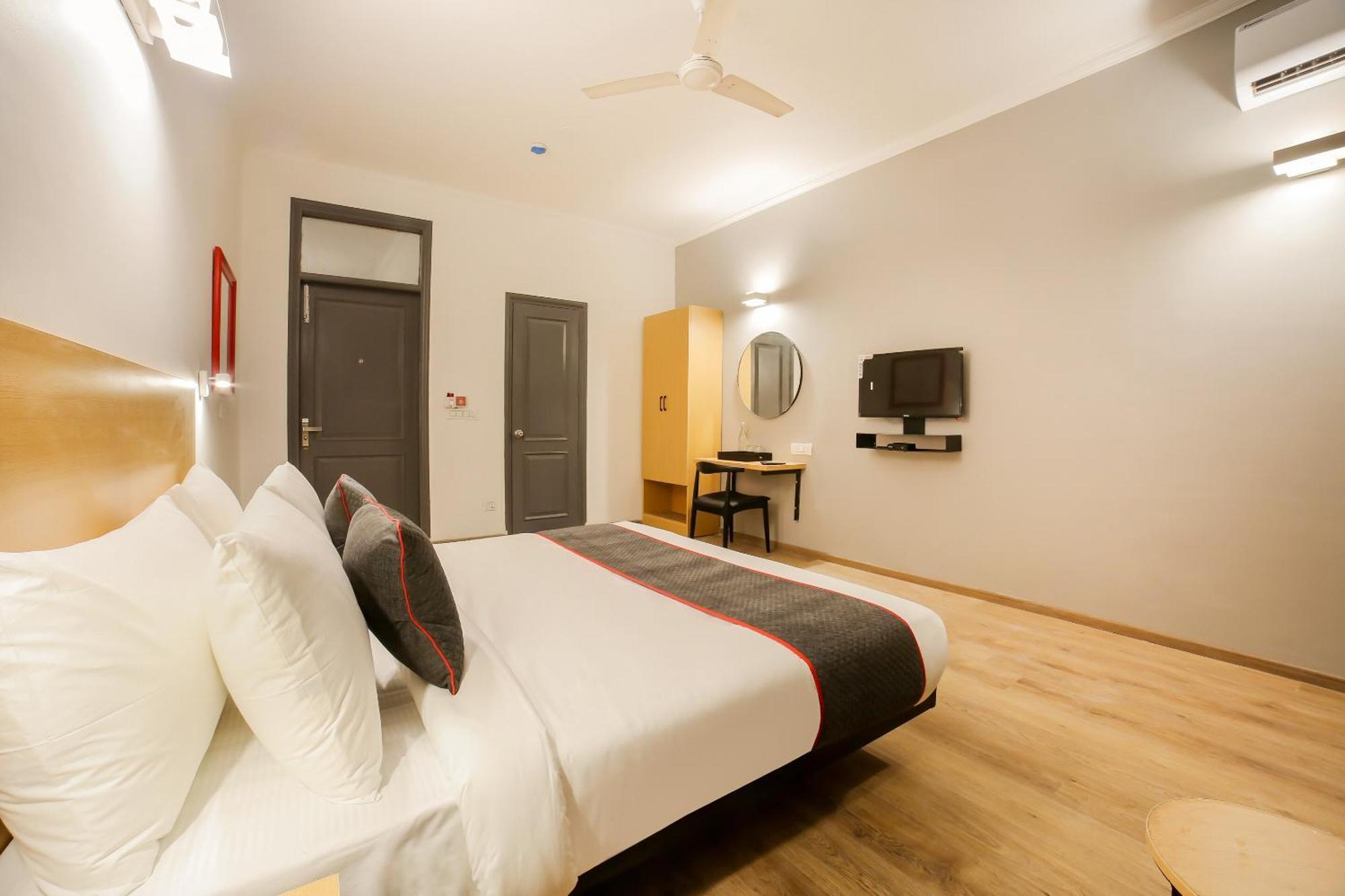 Townhouse 330 Dlf Phase-2 Near Leisure Valley Park 구르가온 외부 사진