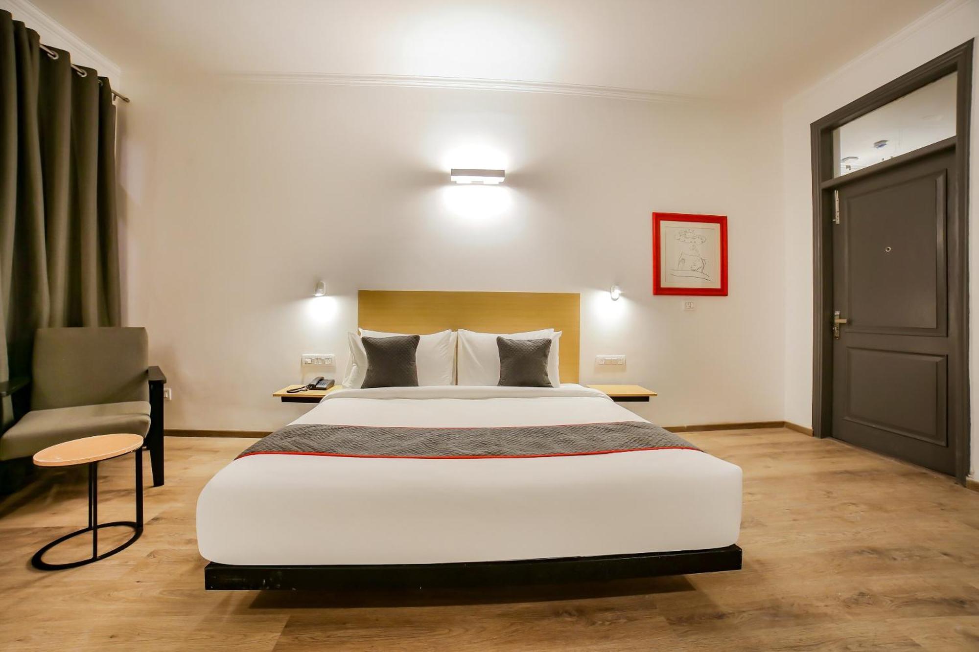 Townhouse 330 Dlf Phase-2 Near Leisure Valley Park 구르가온 외부 사진